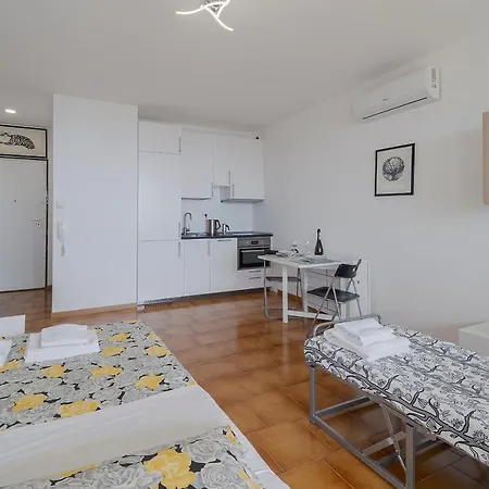 Apartment Guesthost - Amazing With Sea View - Pool & Tennis Court Sanremo