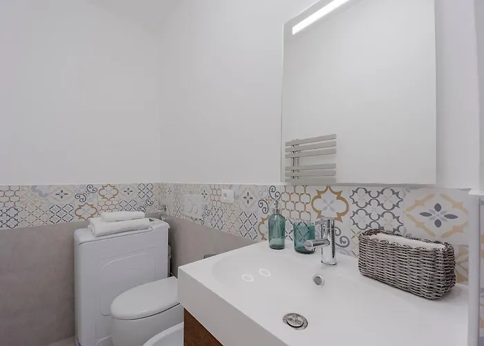Guesthost - Amazing With Sea View - Pool & Tennis Court Sanremo